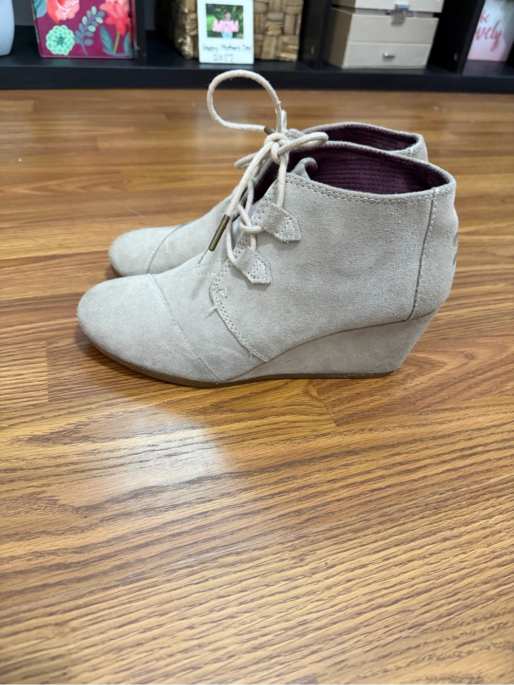 Toms Women's Kala Taupe Suede Wedge Booties Size 9